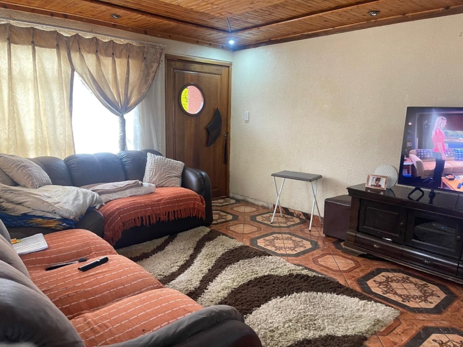 2 Bedroom Property for Sale in Tlhabane West North West